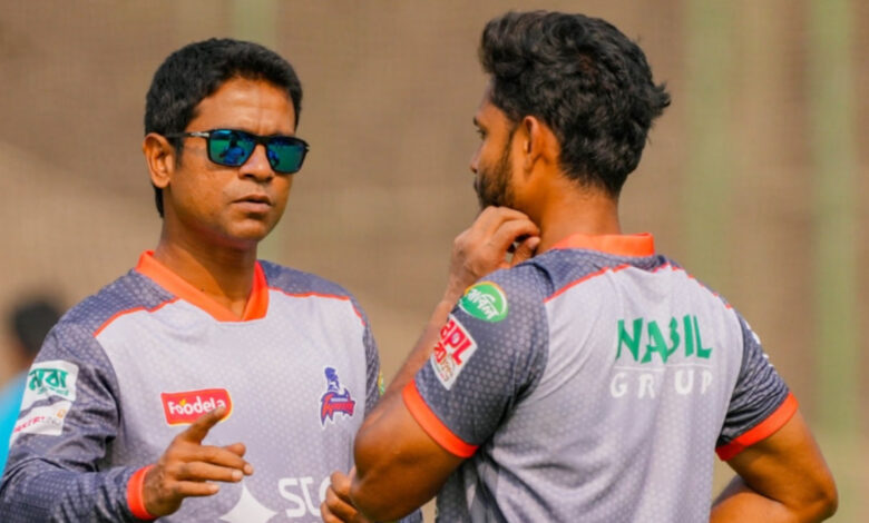 নির্বাচকের চাকরি ছেড়ে ডিপিএলের পর বিপিএলেও হান্নানের ট্রফি জয়